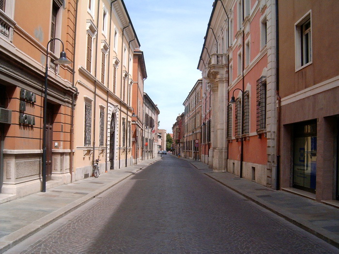 Macskaköves utca Ravennában